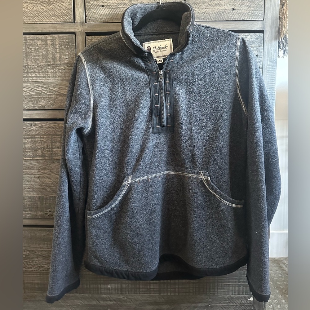 Outback Trading Company women’s pullover sweater